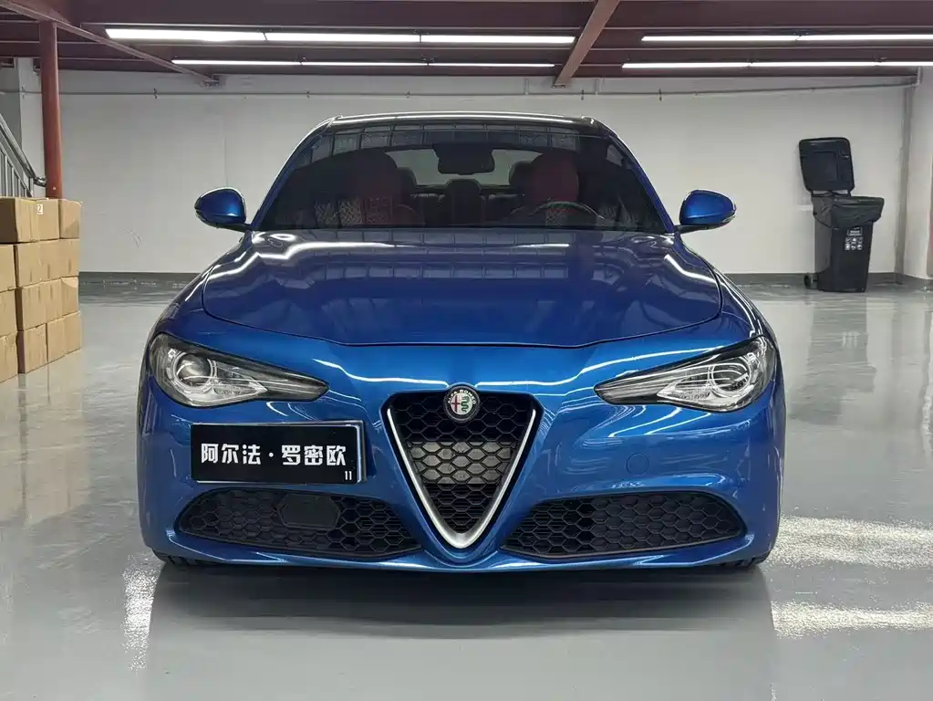 Alfa Romeo Giulia — фото 2