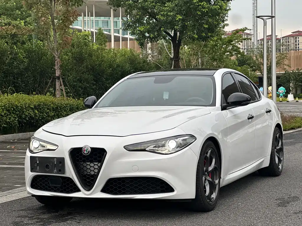 Alfa Romeo Giulia