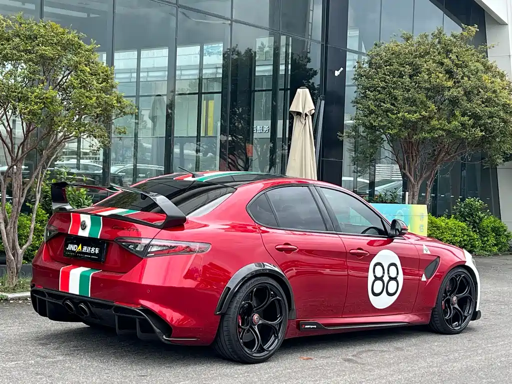 Alfa Romeo Giulia — фото 11