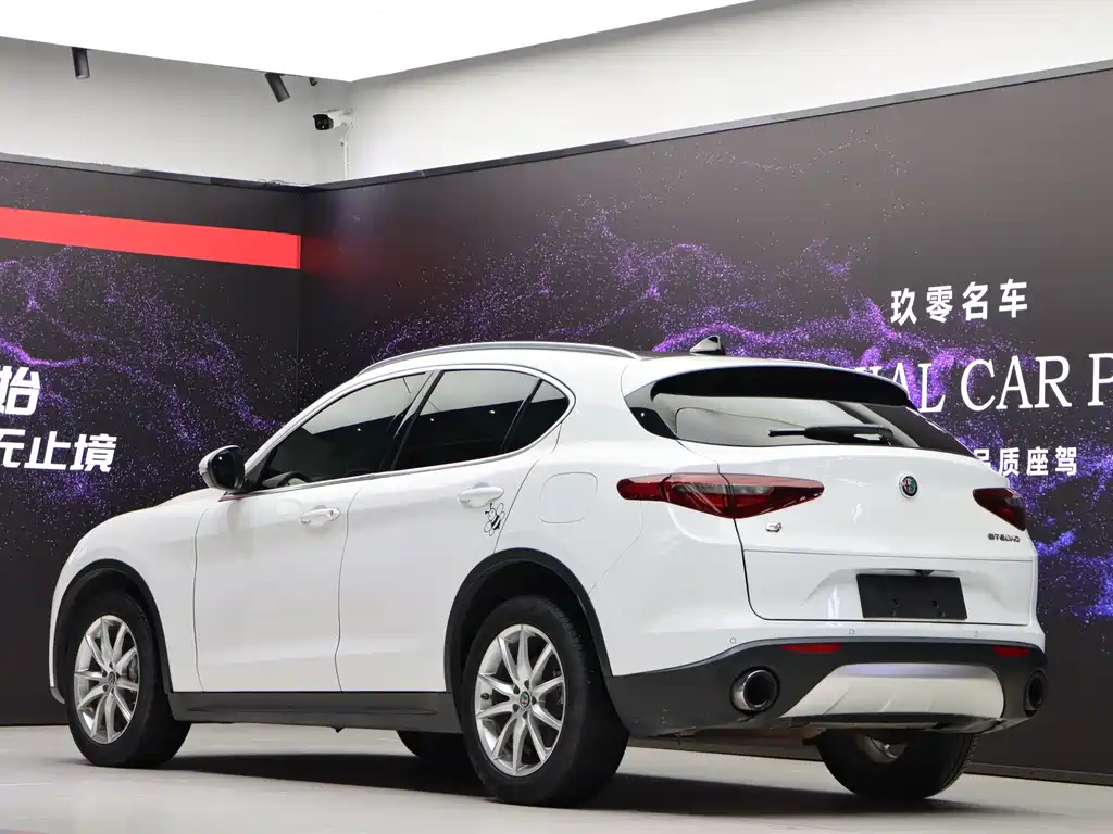 Alfa Romeo Stelvio — фото 4