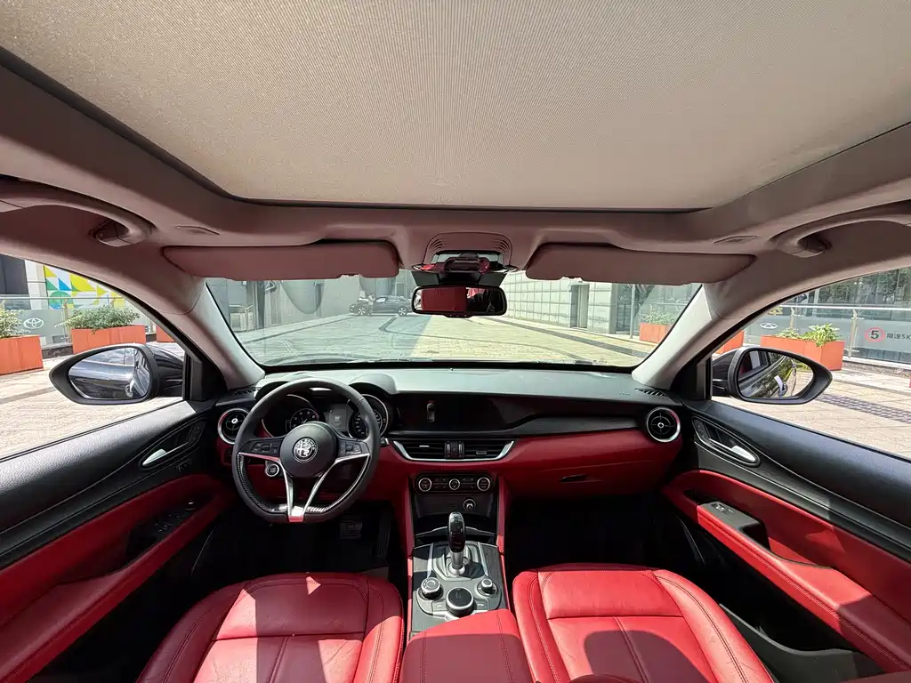 Alfa Romeo Stelvio — фото 5