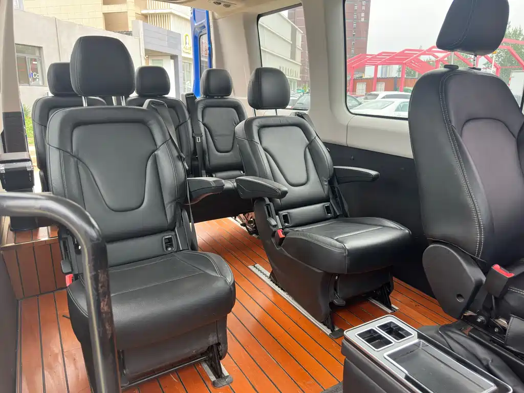 IVECO Ousheng — фото 14