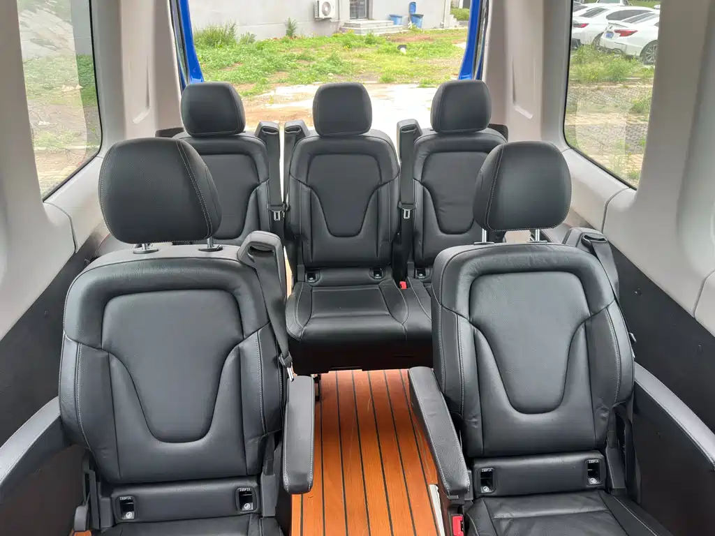IVECO Ousheng — фото 15