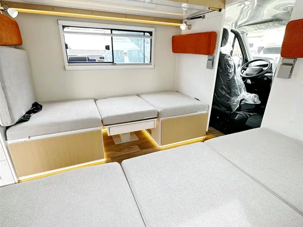 IVECO Ousheng — фото 8