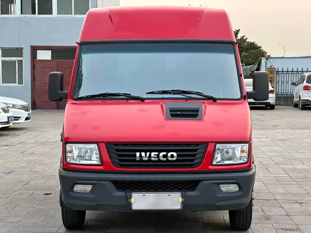 IVECO Daily — фото 2