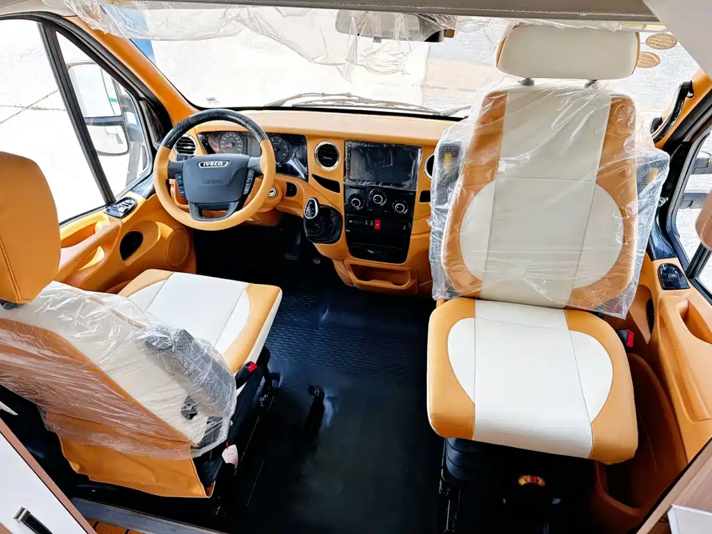 IVECO Ousheng — фото 11