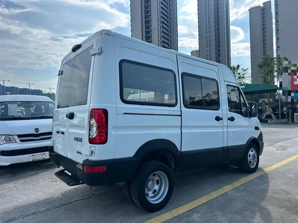IVECO Baodi — фото 3