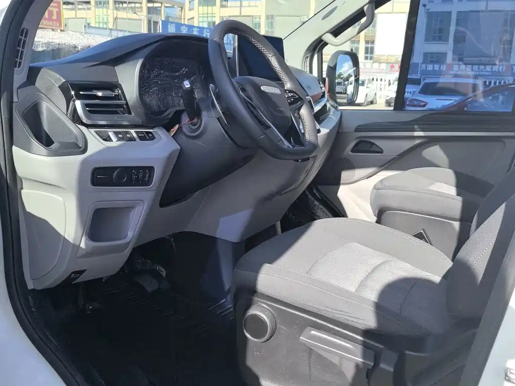 IVECO Juxing — фото 8