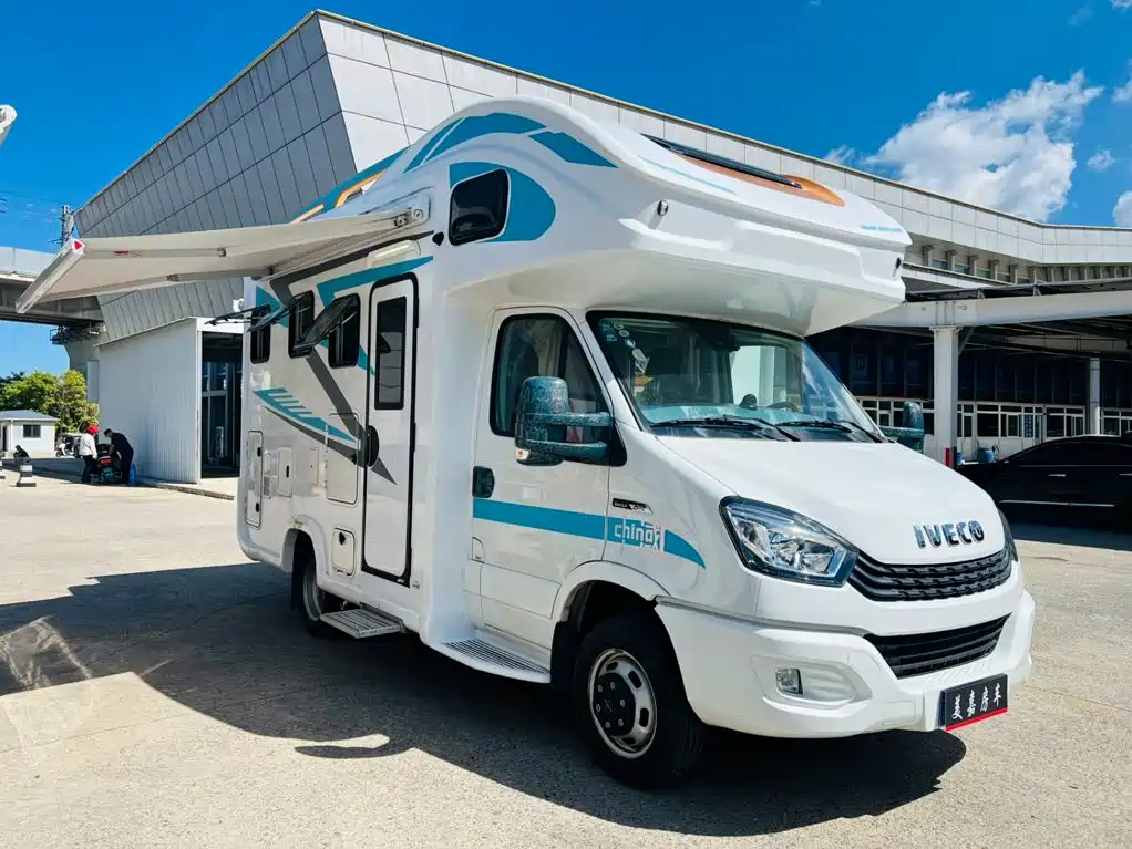 IVECO Ousheng — фото 2