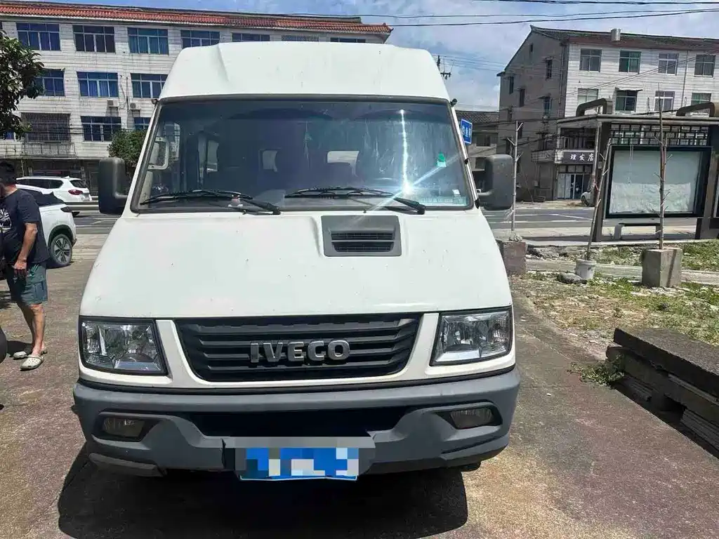 IVECO Daily — фото 2