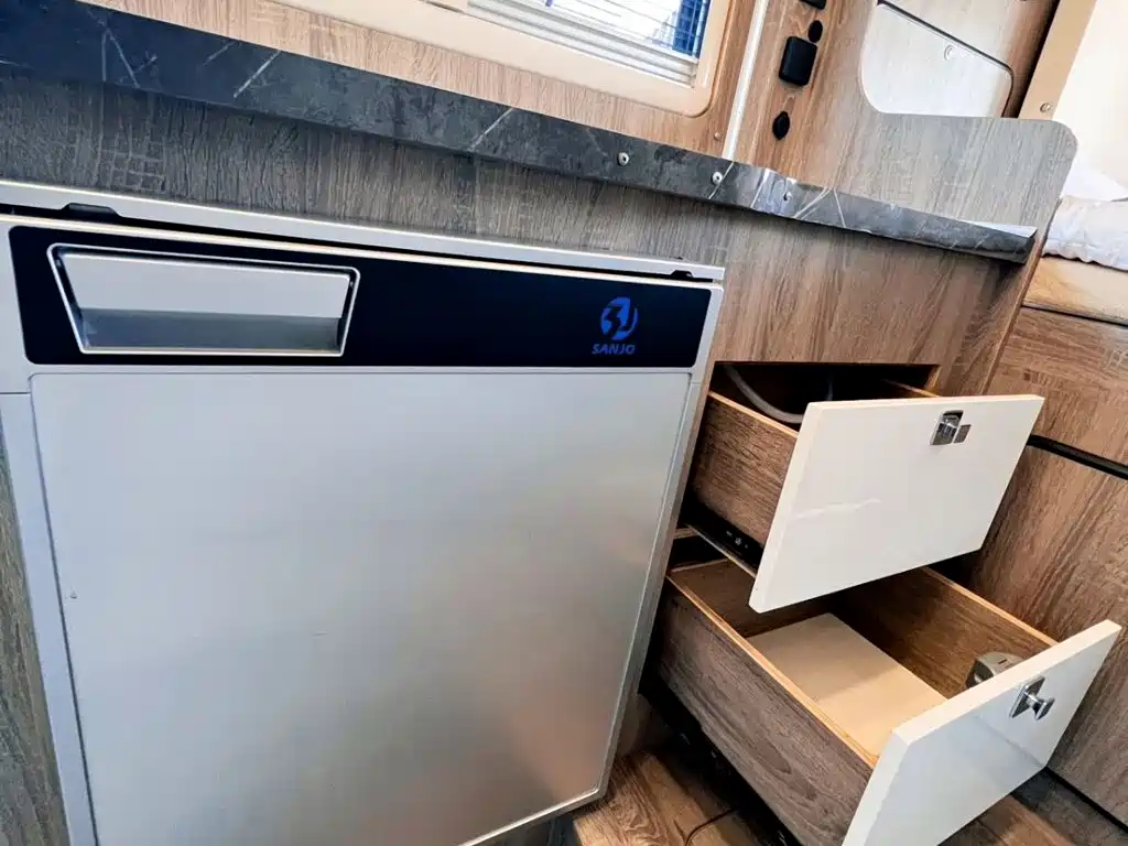 IVECO Ousheng — фото 14