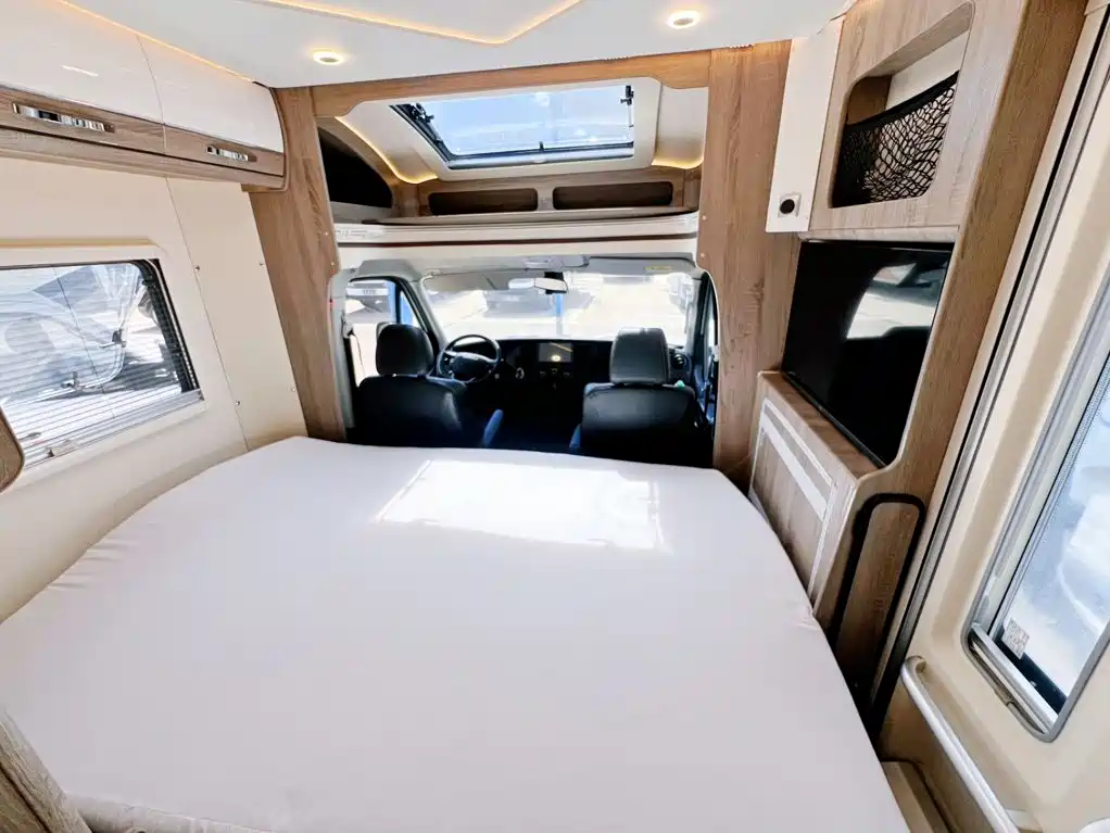 IVECO Ousheng — фото 10