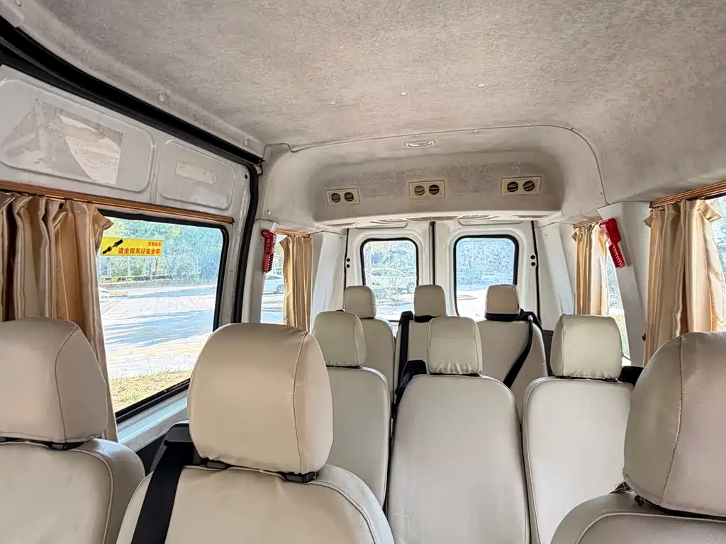IVECO Ousheng — фото 10