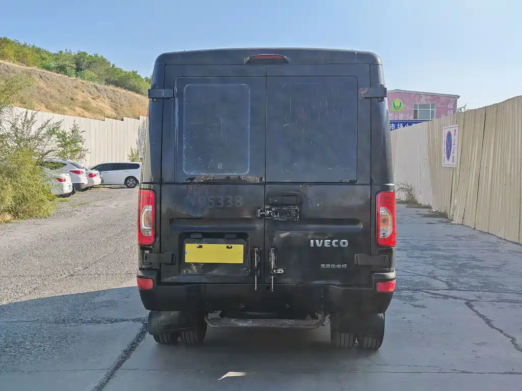 IVECO Baodi — фото 8