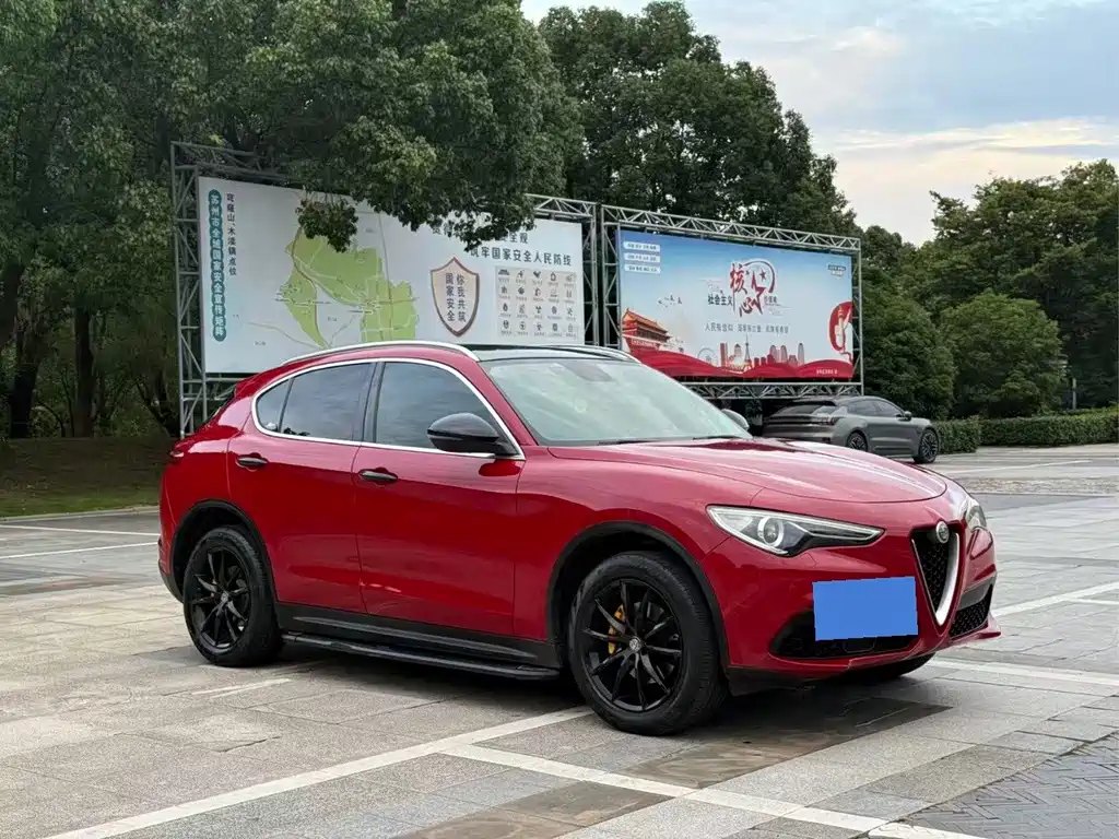 Alfa Romeo Stelvio — фото 3
