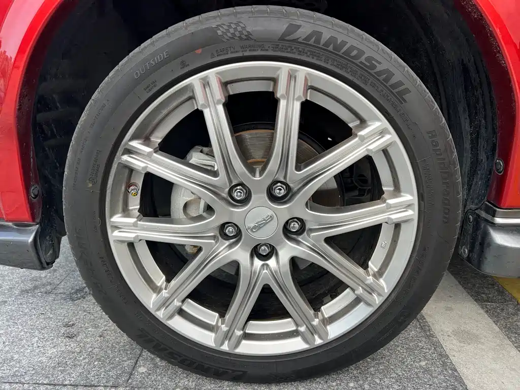 Infiniti ESQ — фото 18