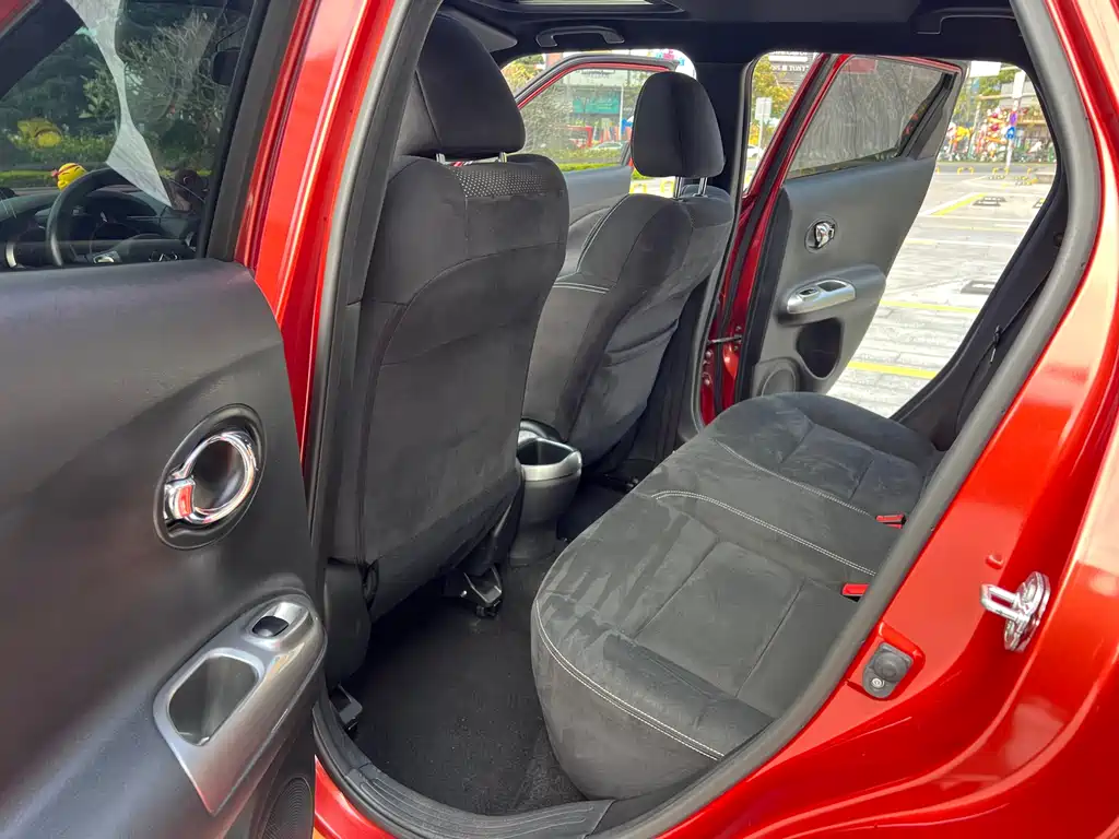 Infiniti ESQ — фото 9