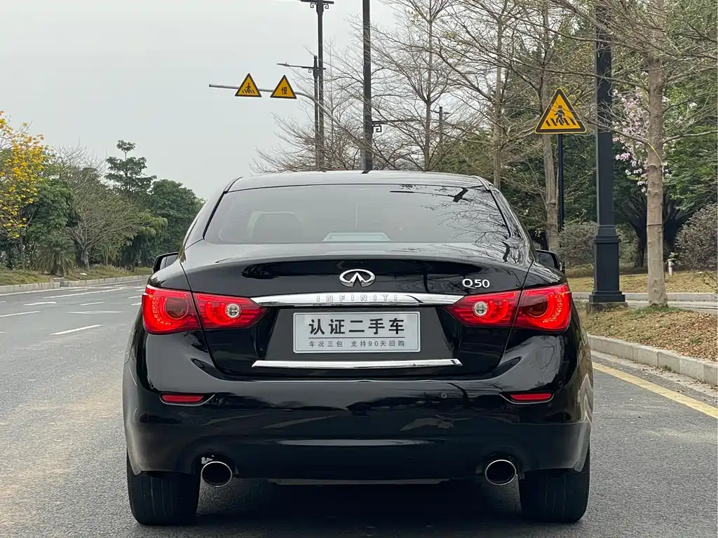 Infiniti Q50L — фото 8