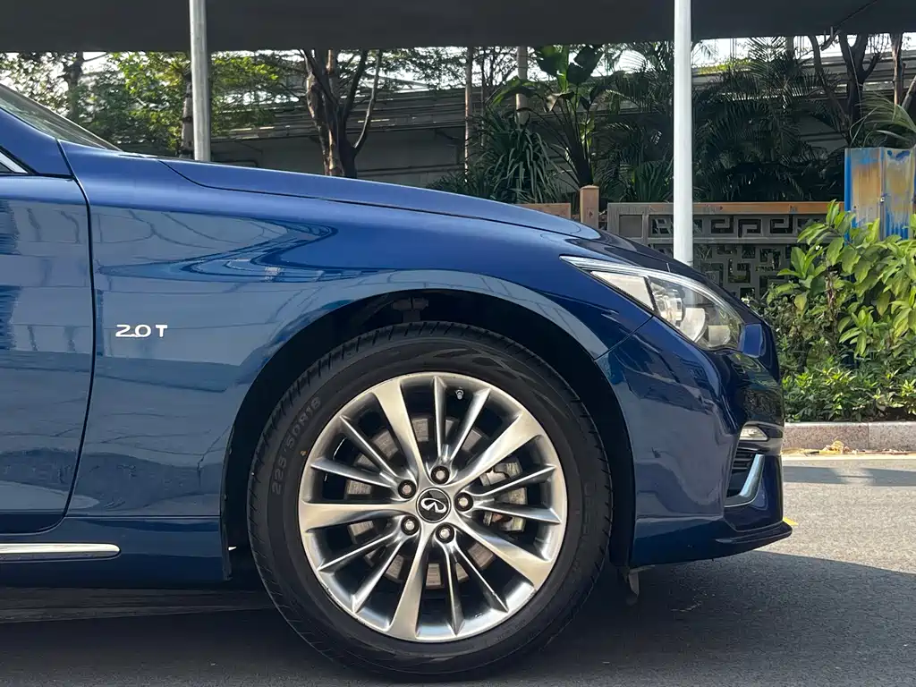 Infiniti Q50L — фото 7
