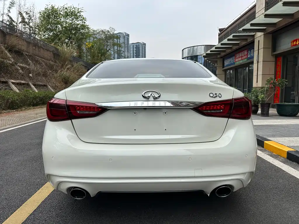 Infiniti Q50L — фото 6