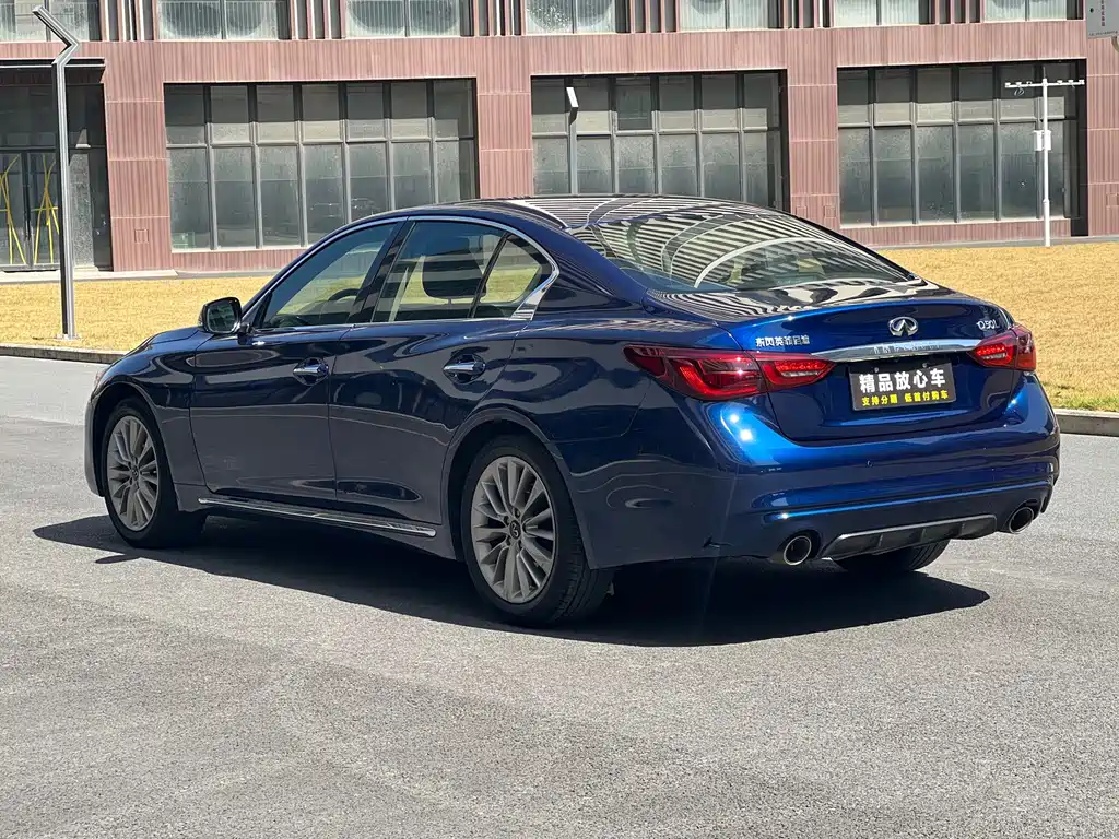 Infiniti Q50L — фото 4
