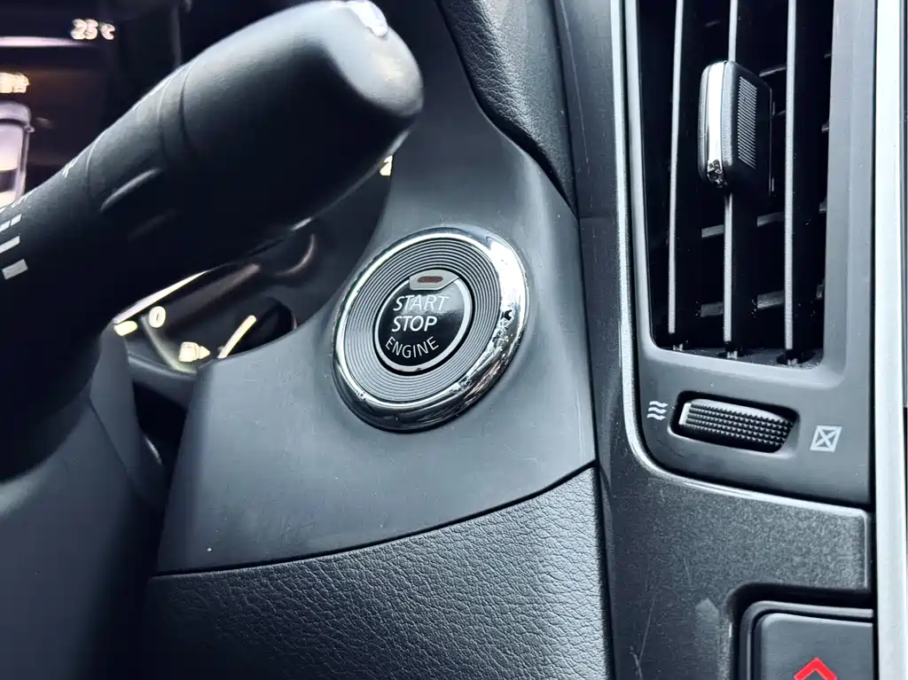 Infiniti Q50L — фото 19