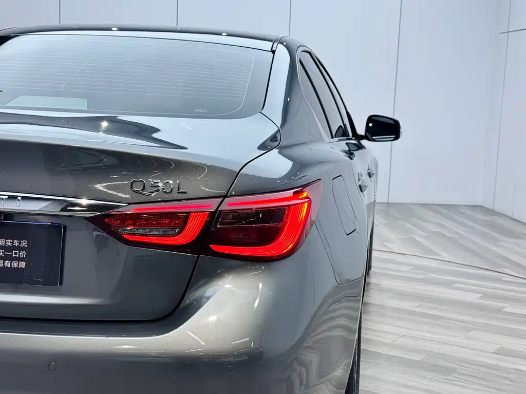 Infiniti Q50L — фото 24