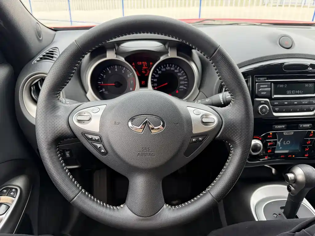 Infiniti ESQ — фото 15