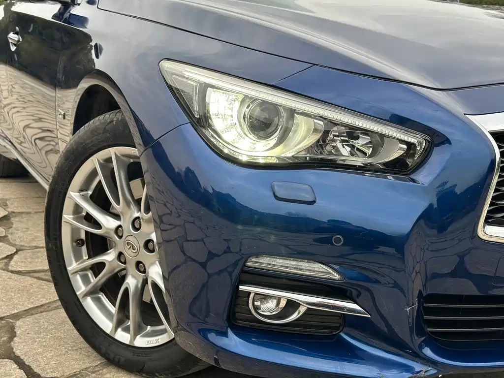 Infiniti Q50L — фото 4