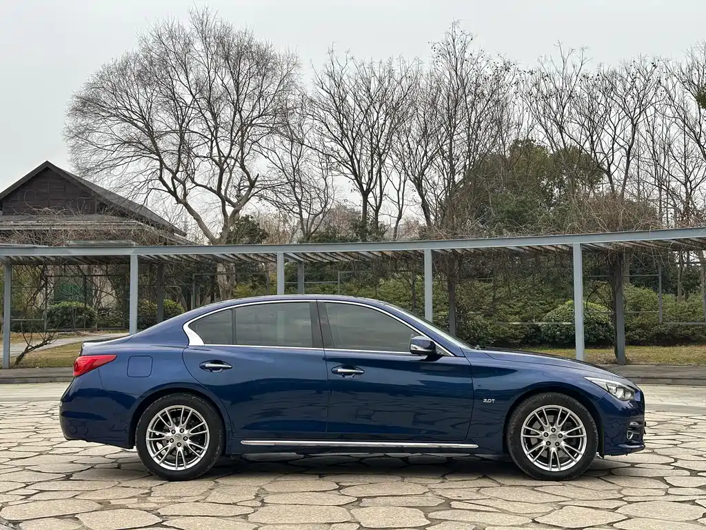 Infiniti Q50L — фото 9