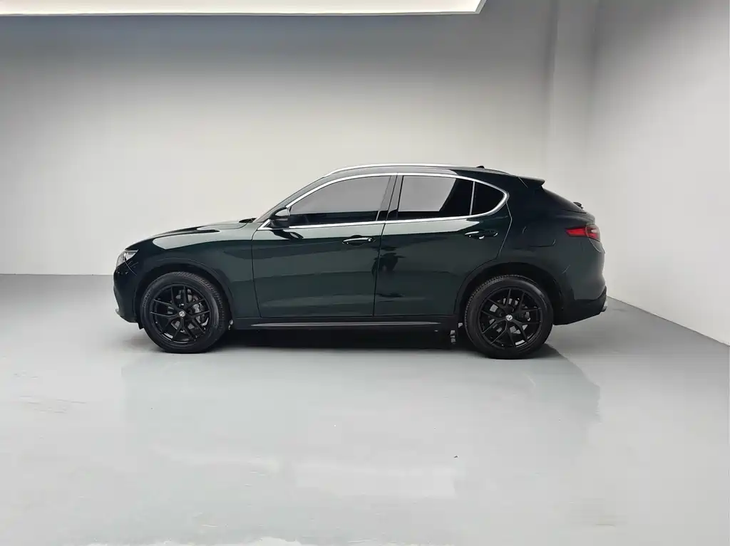 Alfa Romeo Stelvio — фото 4