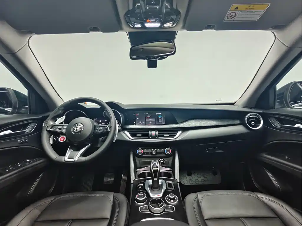 Alfa Romeo Stelvio — фото 8
