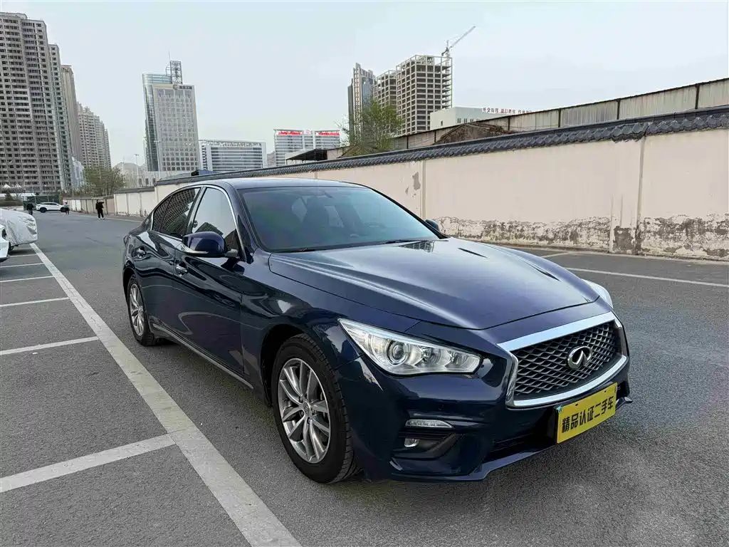 Infiniti Q50L — фото 3
