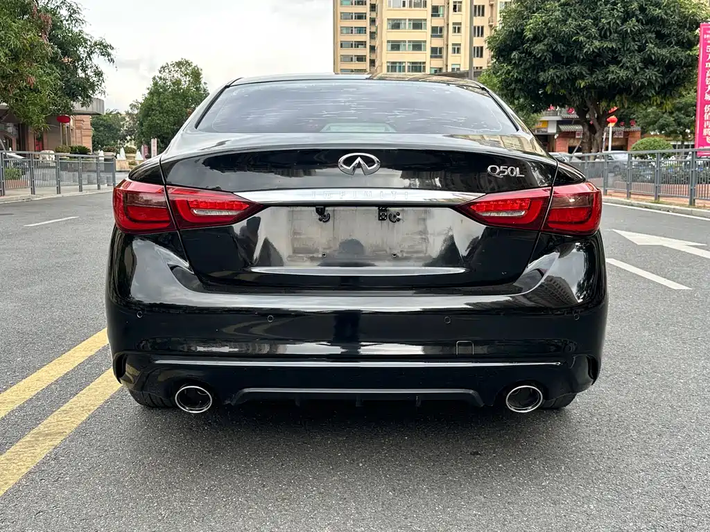 Infiniti Q50L — фото 8