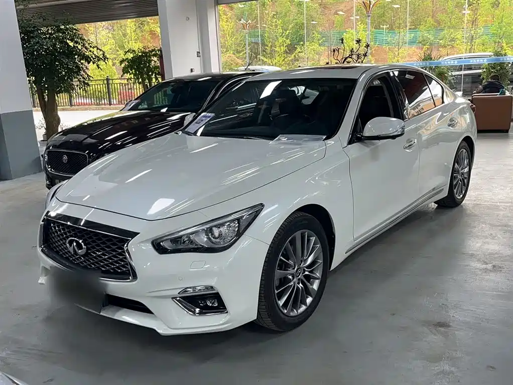 Infiniti Q50L — фото 2