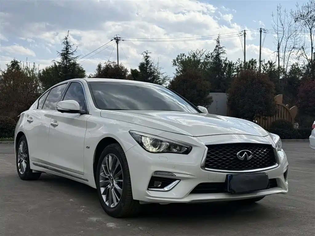 Infiniti Q50L — фото 7