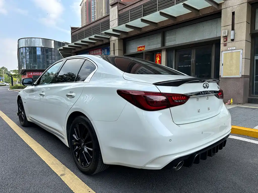 Infiniti Q50L — фото 4