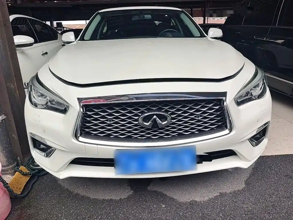 Infiniti Q50L — фото 3