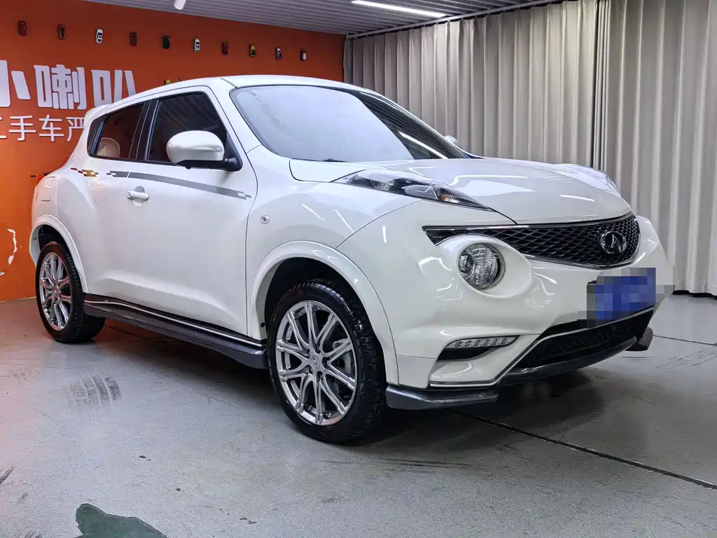 Infiniti ESQ — фото 3