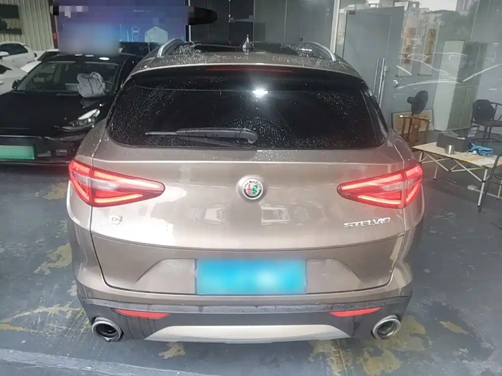 Alfa Romeo Stelvio — фото 6