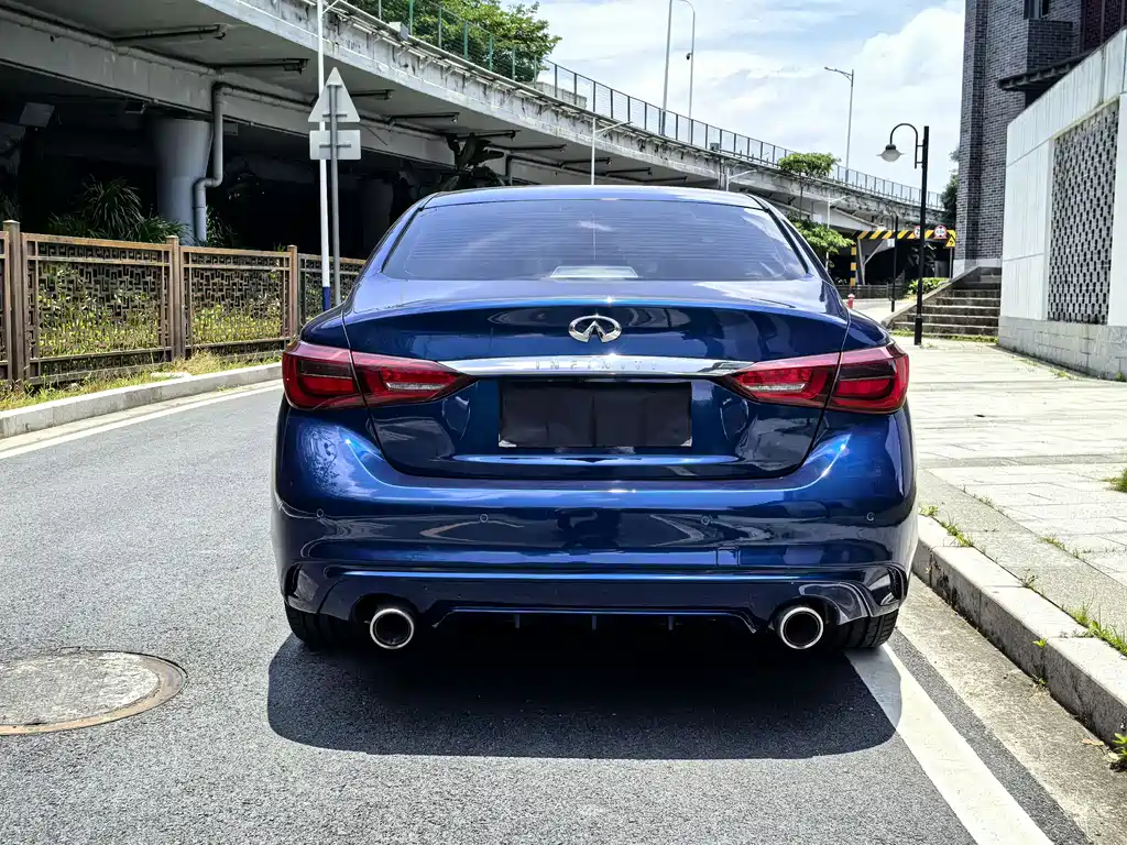 Infiniti Q50L — фото 13
