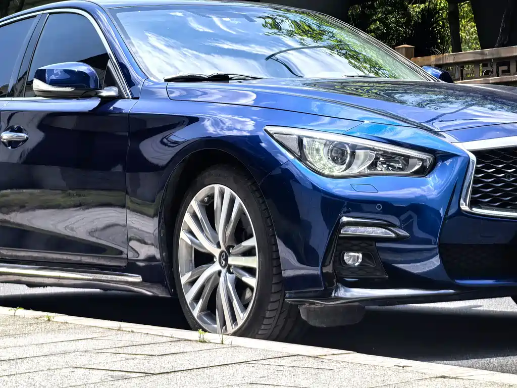Infiniti Q50L — фото 5