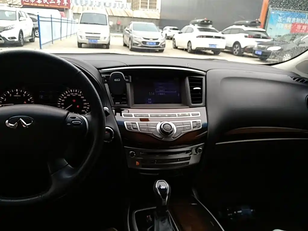 Infiniti QX60 (Import) — фото 13