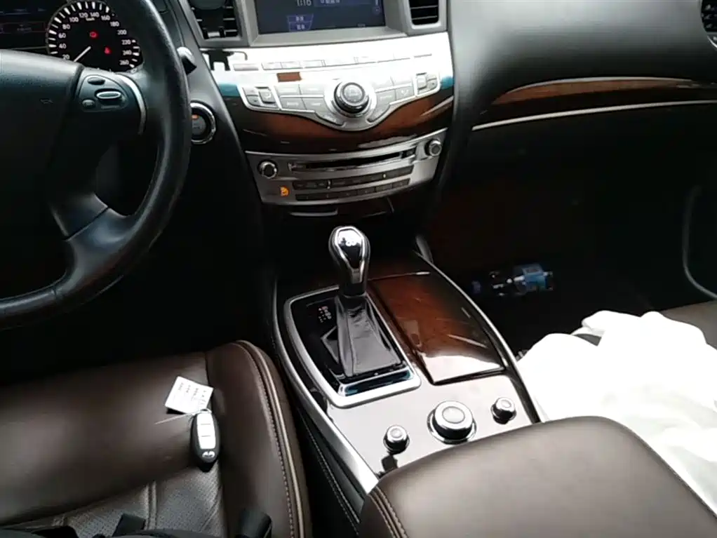 Infiniti QX60 (Import) — фото 14
