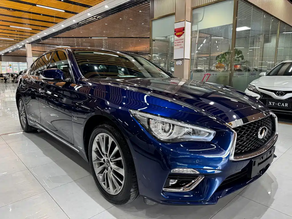 Infiniti Q50L — фото 3