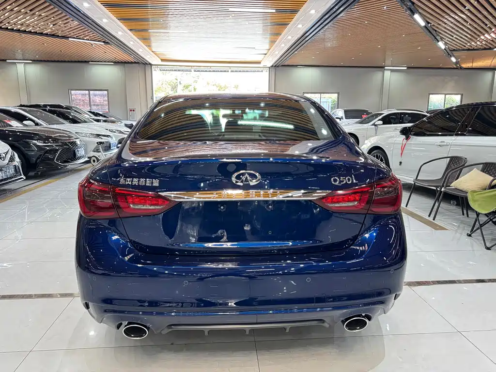 Infiniti Q50L — фото 10