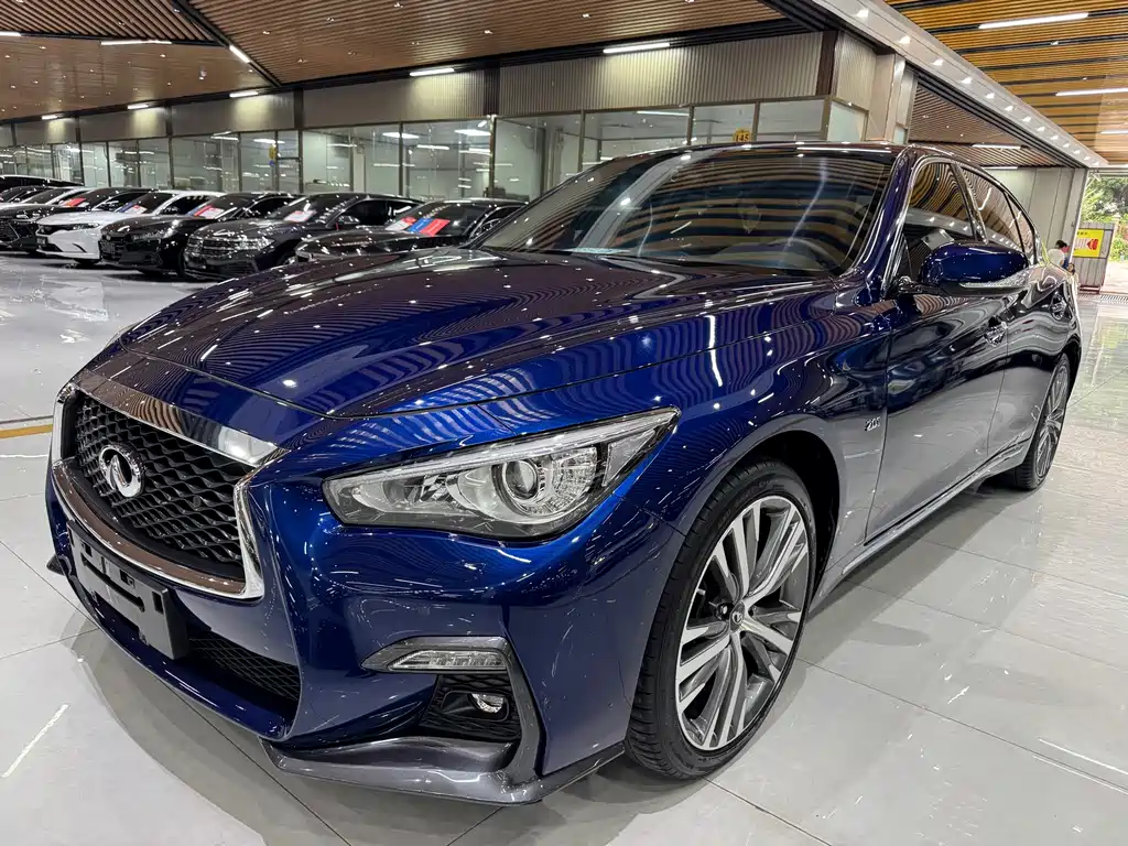 Infiniti Q50L — фото 18
