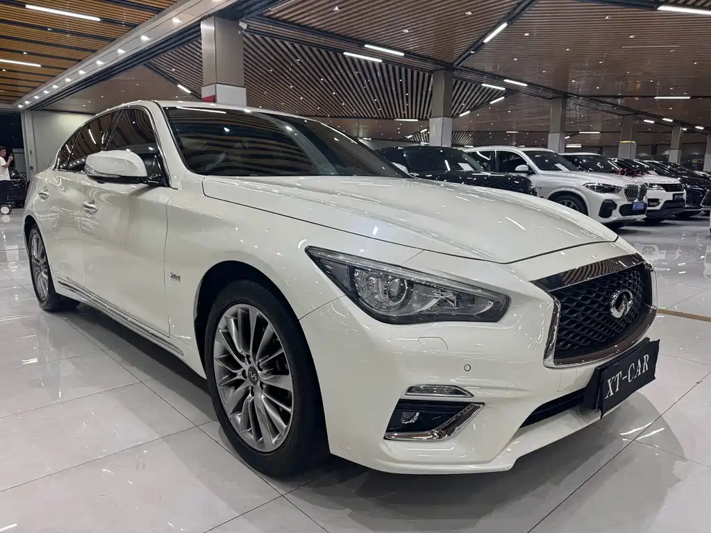 Infiniti Q50L — фото 3