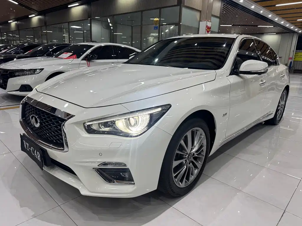 Infiniti Q50L — фото 4