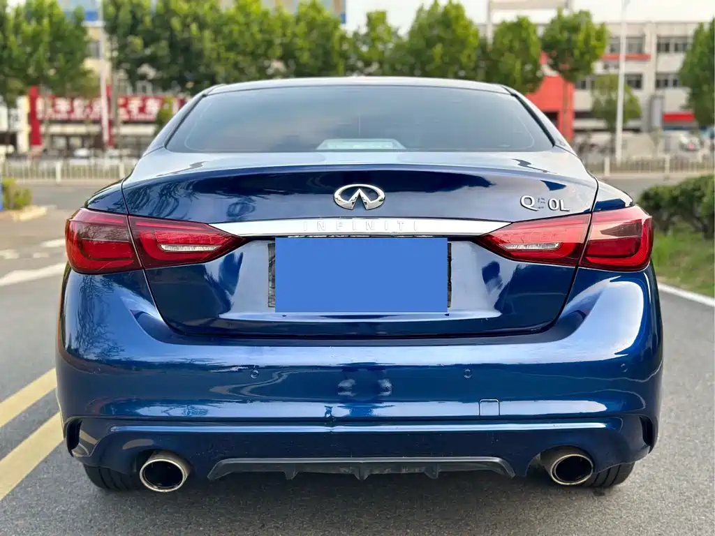 Infiniti Q50L — фото 8